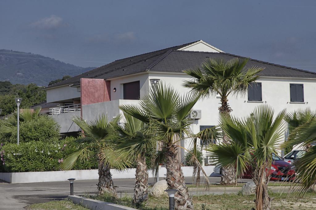 Residence Marea Resort Санта-Лусия-ди-Мориани Екстериор снимка